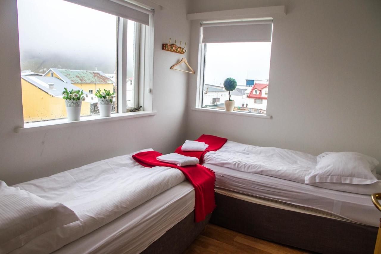 Guesthouse Sunnuholl فيستمانايار المظهر الخارجي الصورة